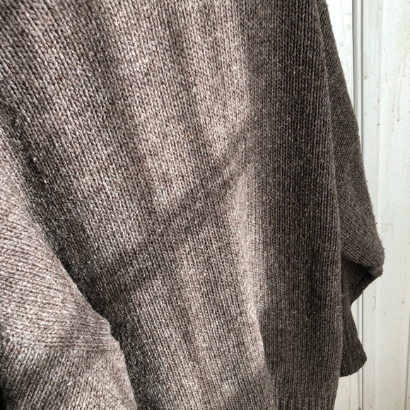 Babaa Sweater - Picture 5 of 11